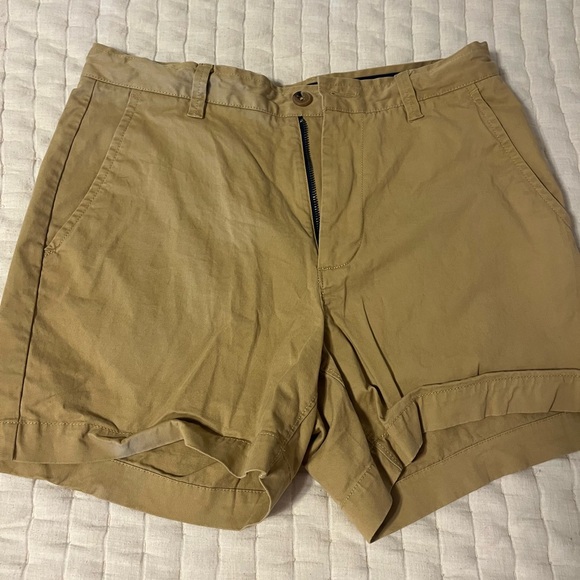 Crown & Ivy Khaki Shorts - Picture 5 of 6